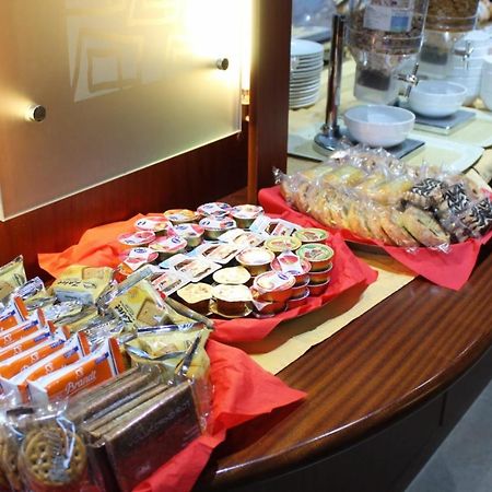 Euro Hotel Edolo Kültér fotó